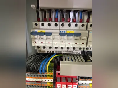 Wallbox Compleo Advanced Compact WM HC2, including distribution box with RCD and fuses.