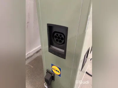 Wallbox Compleo Advanced Compact WM HC2, incl. distribution board with RCD and fuses.