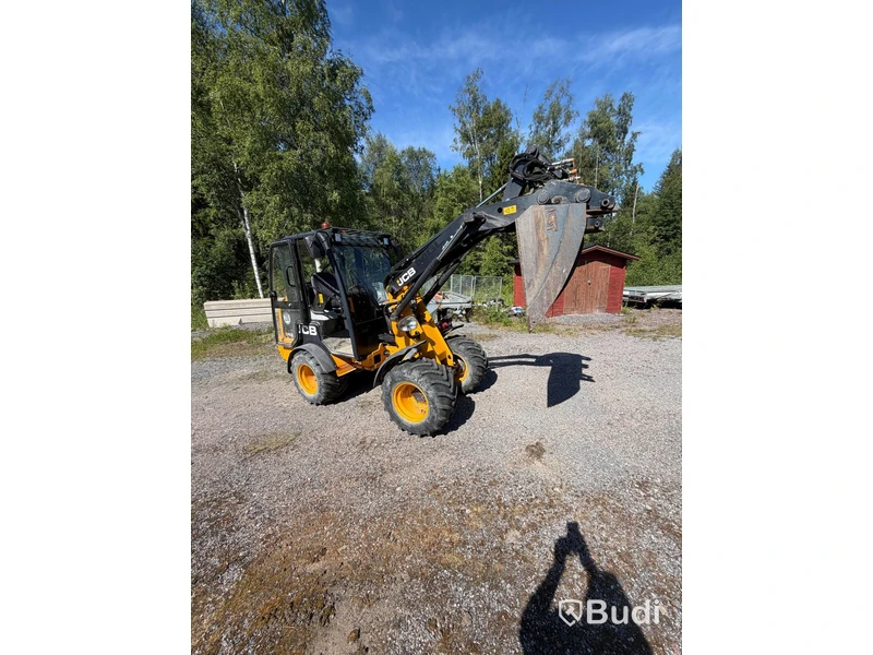 JCB 403 Wheel Loader, 2020, with accessories: Grading Bucket, Folding Snow Plow and Forks