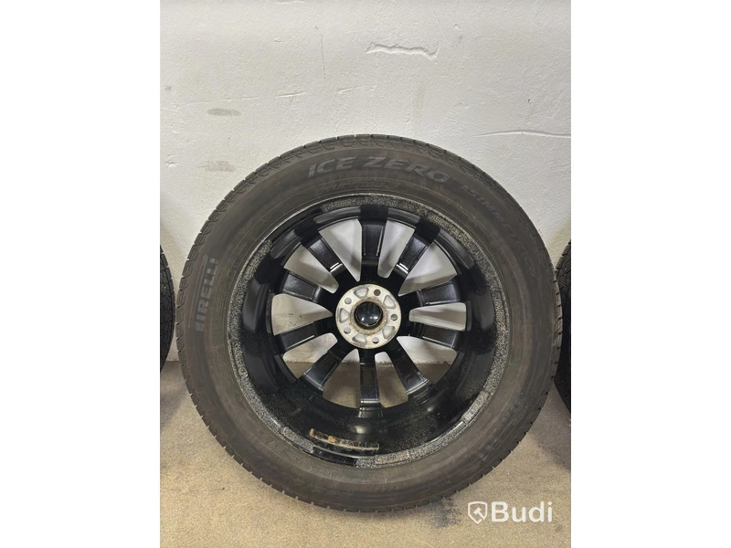 4 st. åretrunthjul, Pirelli, 235/55 R19 105H