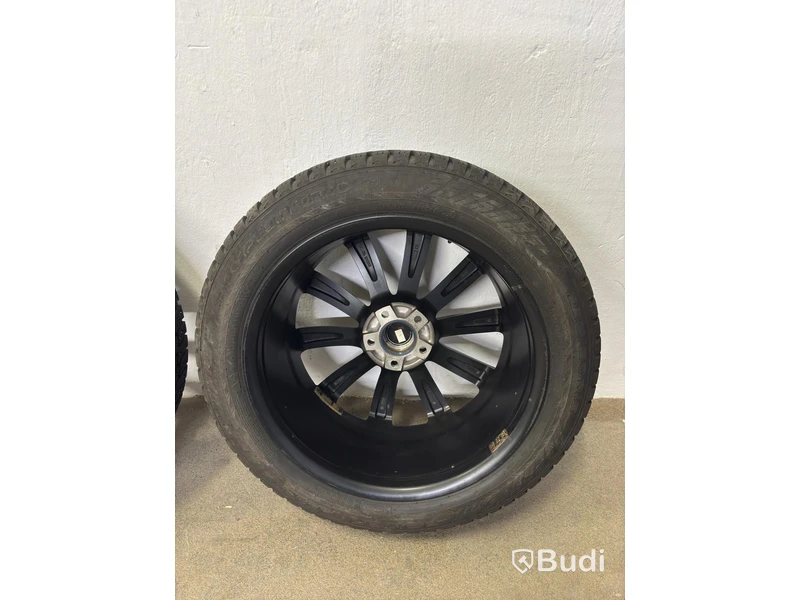 4 st. Dubbade åretrunthjul, Nokian Tyres, 235/50 R19 103T