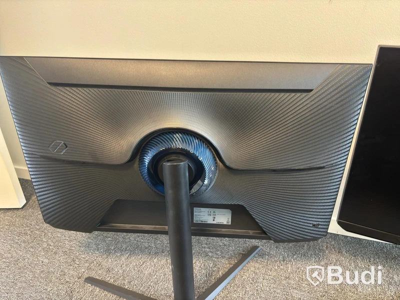 2 st. bildskärmar Samsung, S32DG302EU 32 tum