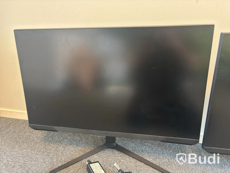 2 st. bildskärmar Samsung S32AG320NU, 32 tum, UHD