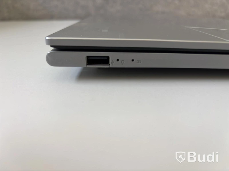Laptop ASUS Vivobook 15, i5, 16 GB RAM