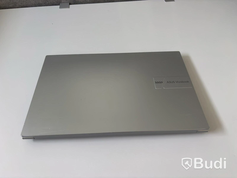 Laptop ASUS Vivobook 15, i5, 16 GB RAM