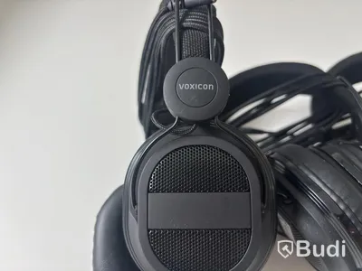 4 st. Hörlurar Voxicon 822B.