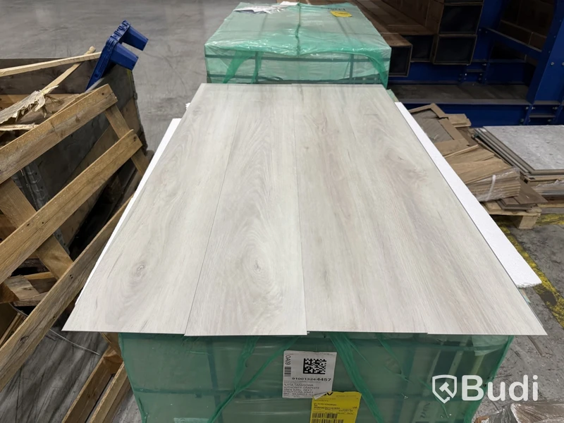 VINYL FLOORING, OAK WHITE.