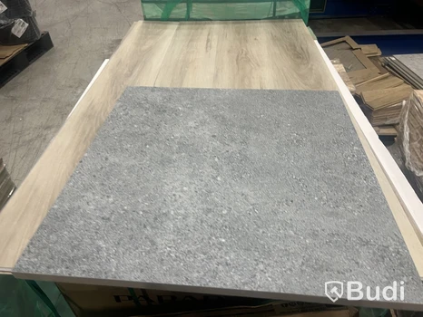 Uteklinker 60x60 cm.