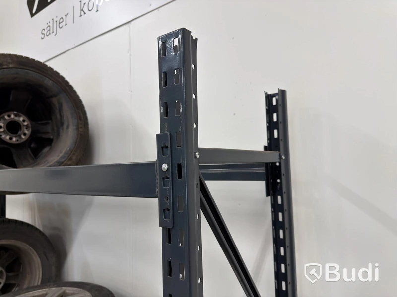 Tire rack, 10 meters