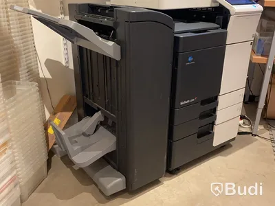 Multifunktionsskrivare Konica Minolta bizhub C258, med vik- och häftmodul