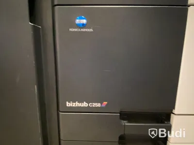 Multifunktionsskrivare Konica Minolta bizhub C258, med vik- och häftmodul