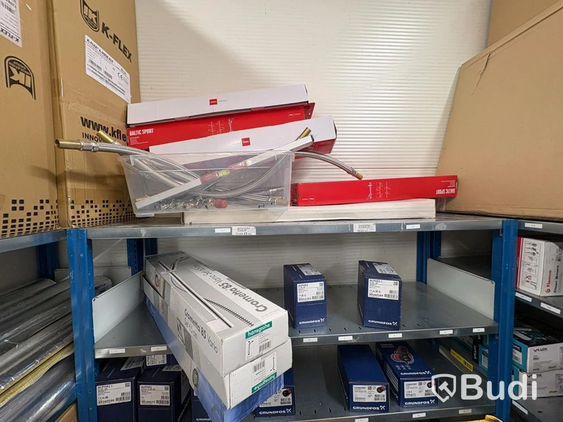Large lot of plumbing items & standard materials