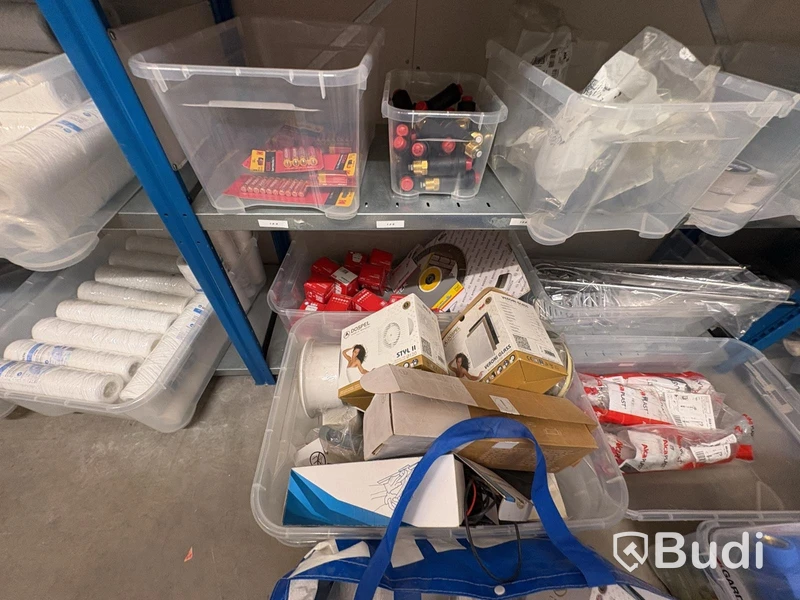 Large lot of plumbing items & standard materials