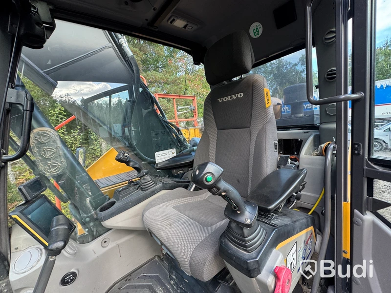 Bandgrävare Volvo EC220EL -2017
