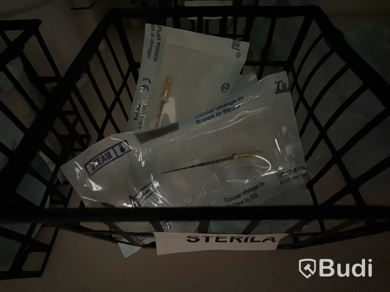 Parti dentalt förbrukningsmaterial och tillbehör