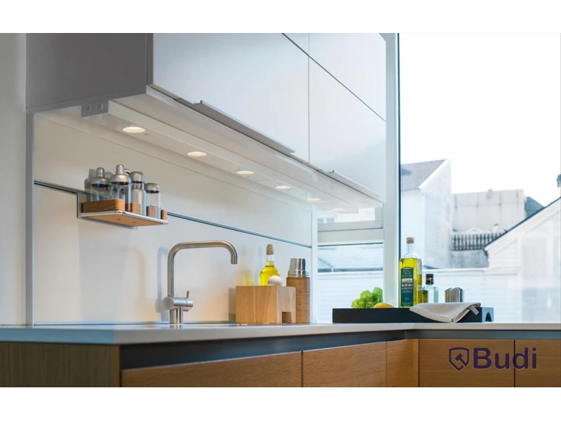 (NEW) UNDER-CABINET LIGHT, CHEF WHITE, 4x4.5W LED 2700K