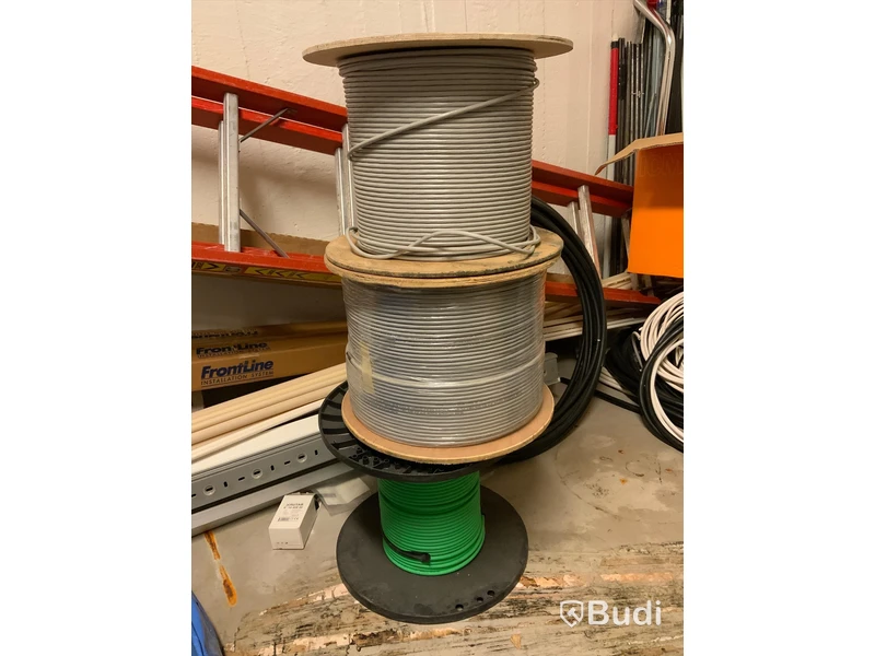 Nätverkskabel samt div fiber kit