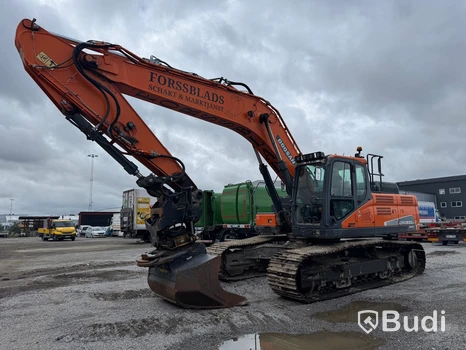 Bandgrävare Doosan DX300LC Series V -2019 | Reparationsobjekt