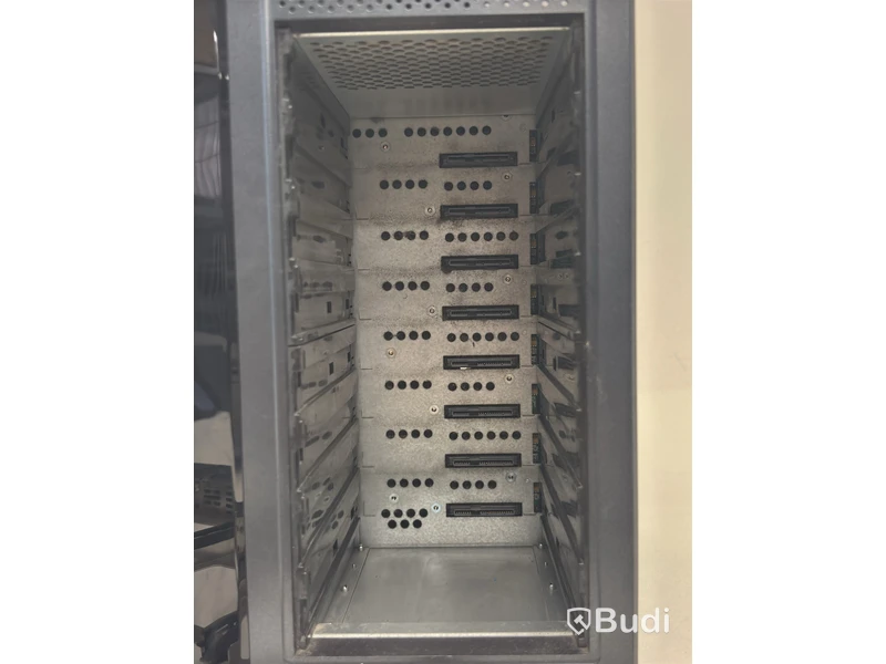 Promise Pegasus 2 R8 NAS