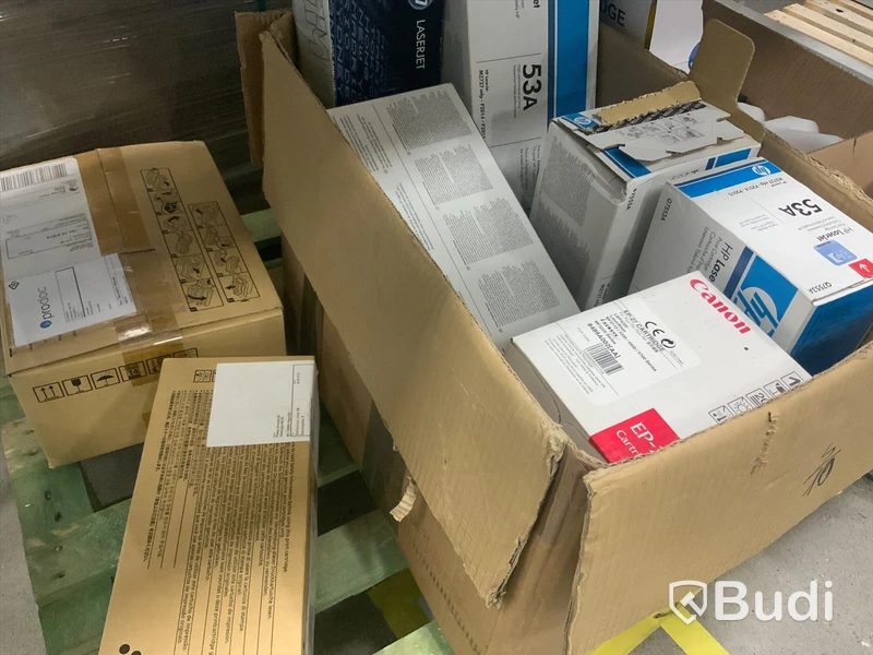 Parti med div printer toners