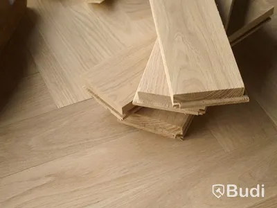 SOLID HERRINGBONE PARQUET FLOORING