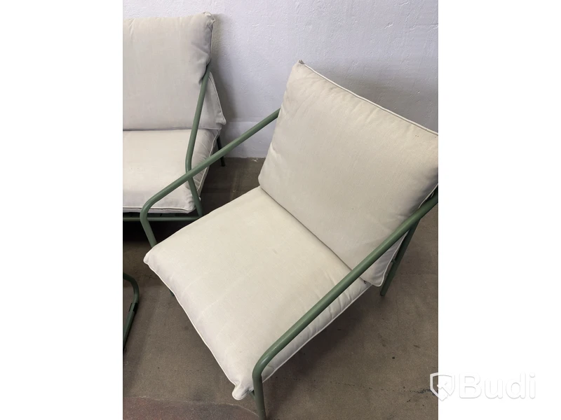 Outdoor lounge furniture