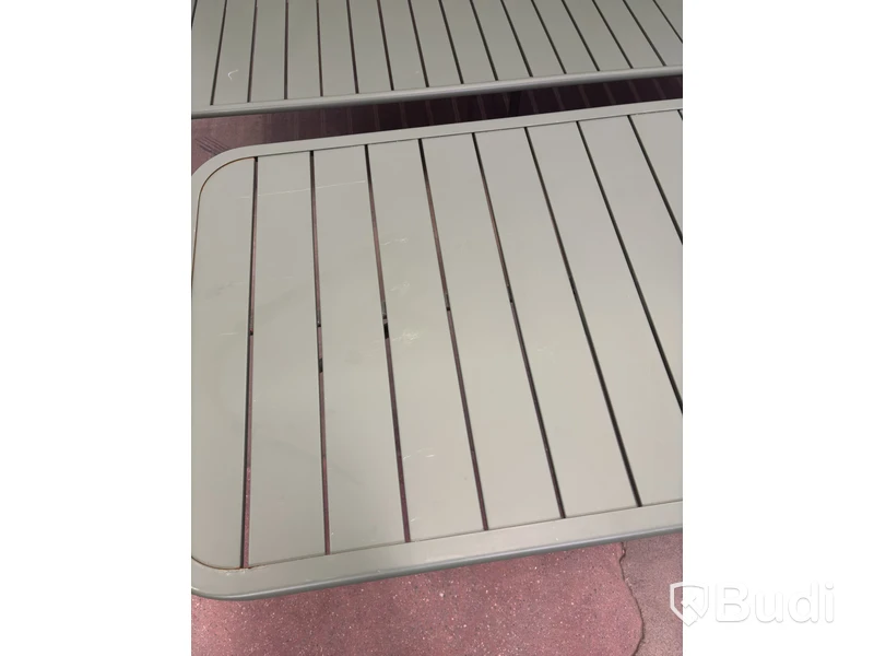 Outdoor lounge furniture