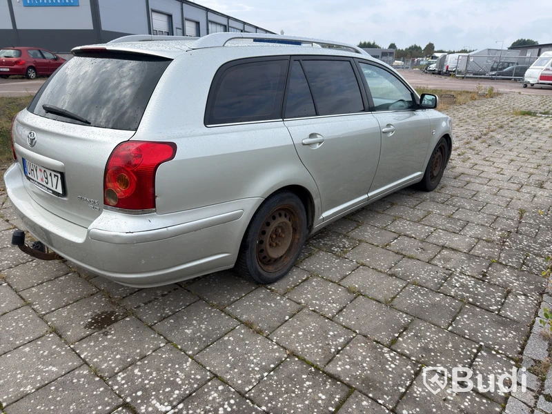 Toyota AVENSIS -2003
