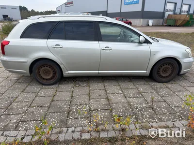 Toyota AVENSIS -2003
