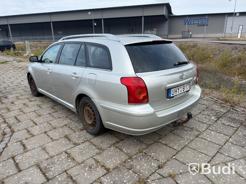 Toyota AVENSIS -2003