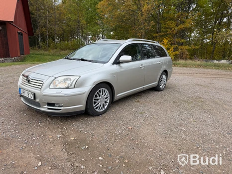 Toyota Avensis 2,0 147hk -2003
