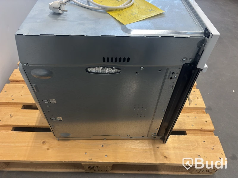 Ugn AEG BE3002421W