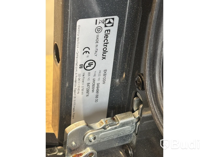 Ugn Electrolux EKB8100W