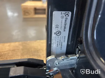 Ugn Electrolux EKB8100W
