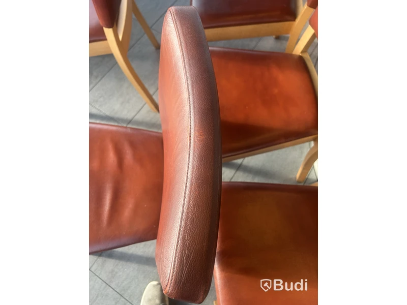 30 chairs, TON Treviso, Tom Kelley