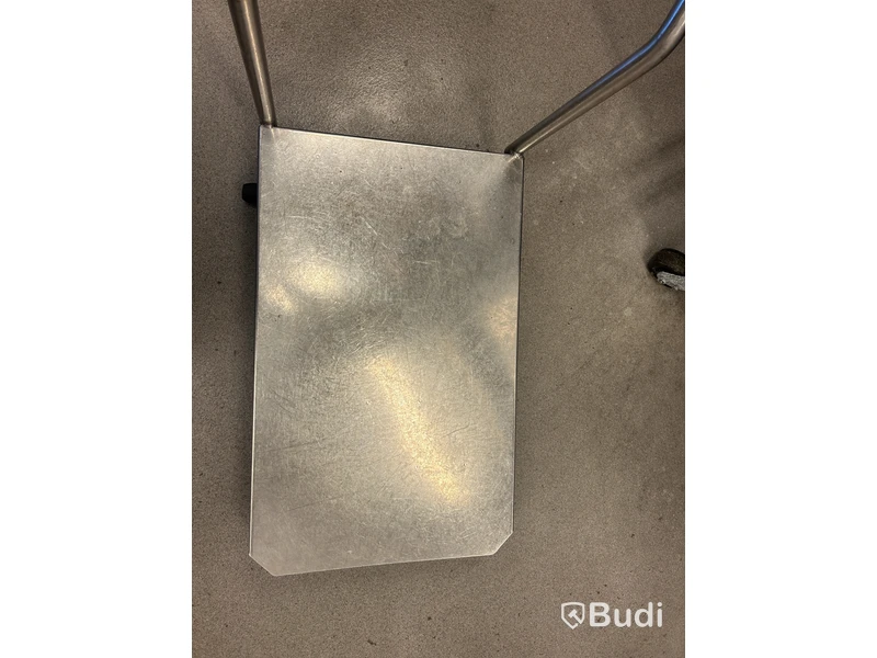 Low-profile stainless steel trolley