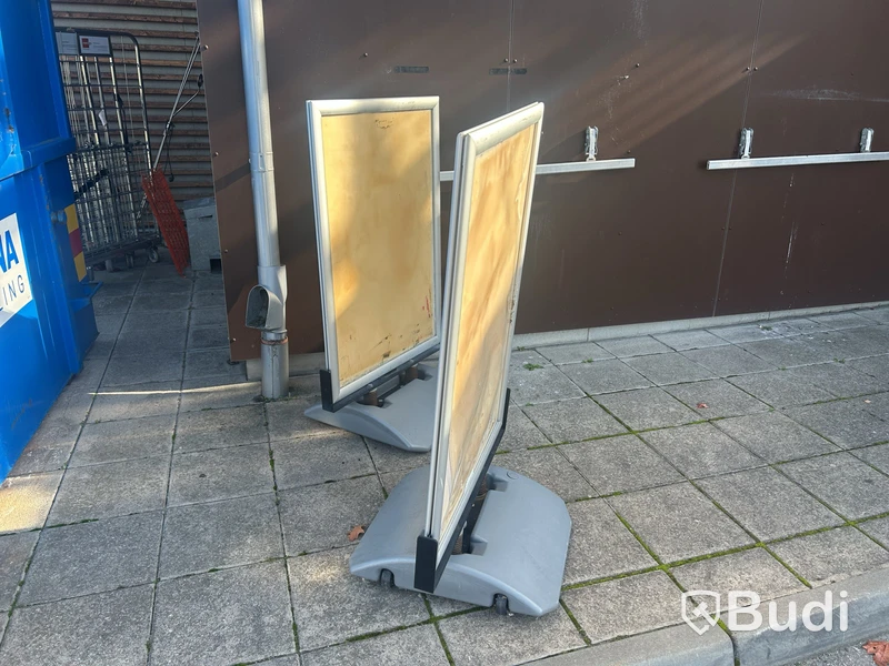 Pavement signs, 2 pcs