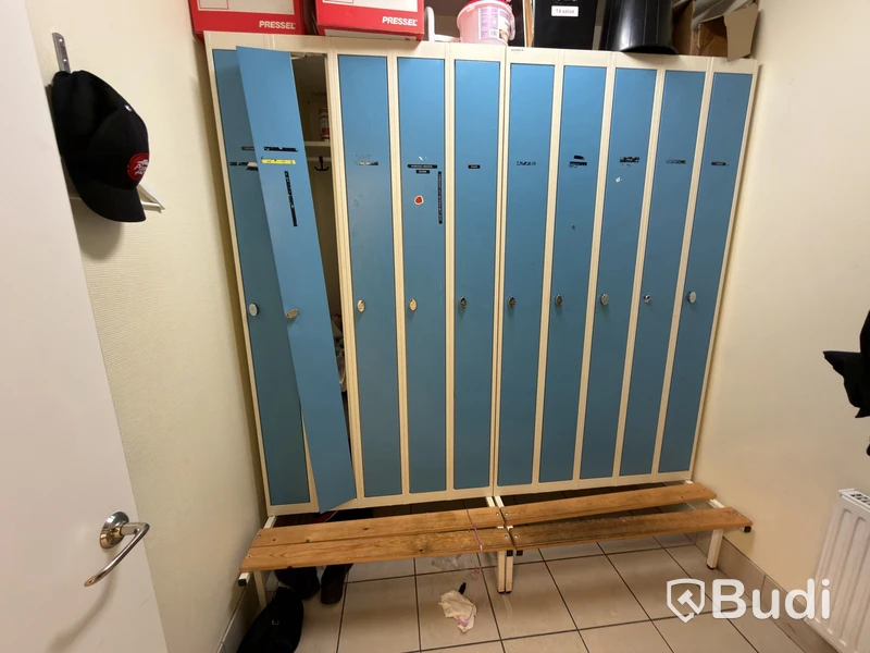 Changing room lockers, 21 pcs