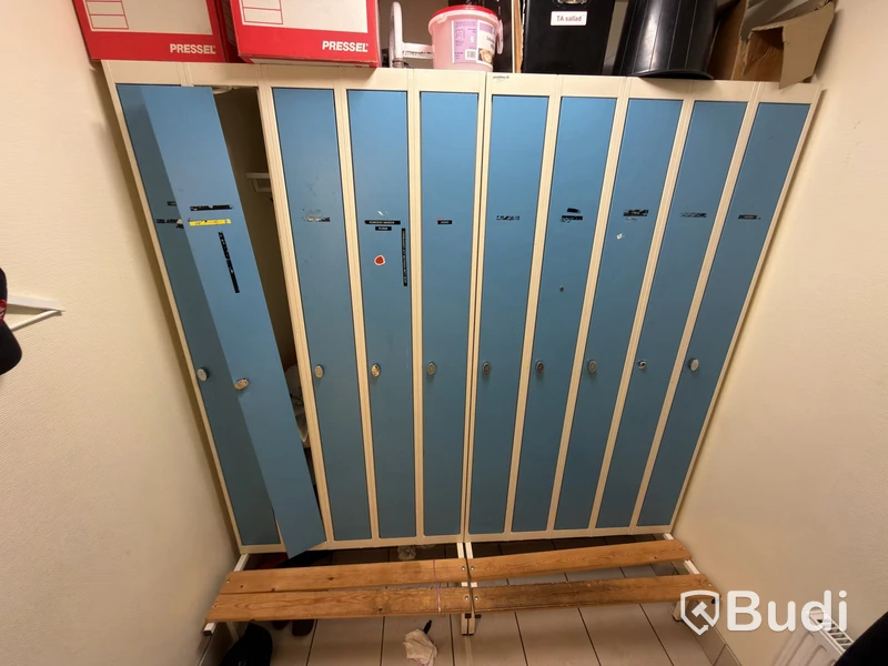 Changing room lockers, 21 pcs