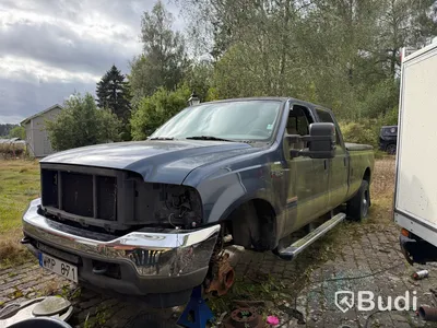 Ford F-350 Crew Cab 6.0 V8 4x4 | 330 hk | 2004 - Reparationsobjekt