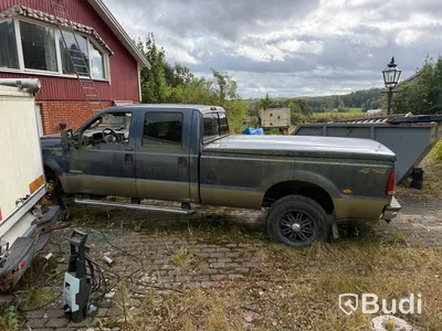 Ford F-350 Crew Cab 6.0 V8 4x4 | 330 hk | 2004 - Reparationsobjekt