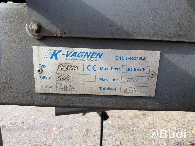 Lastväxlarvagn K-vagnen FV5000 med lövsugsaggregat K-sugen | 2012