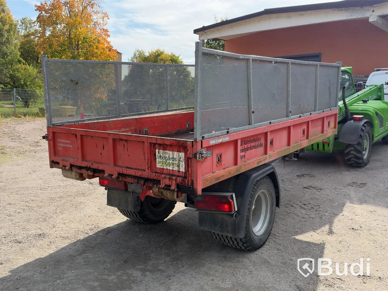 Lastväxlarvagn K-vagnen FV5000 med lövsugsaggregat K-sugen | 2012