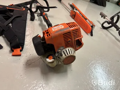 Long-reach hedge trimmer Stihl HL 100 with harness