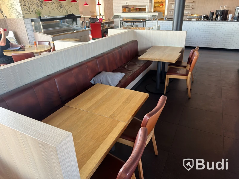 Restaurangmöblemang, bås med soffa 400×205 cm