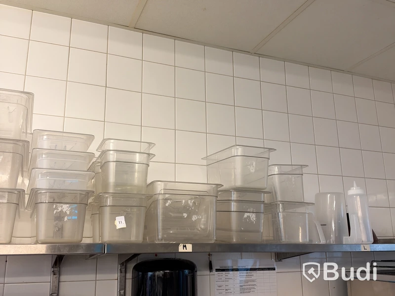 Parti plastkantiner