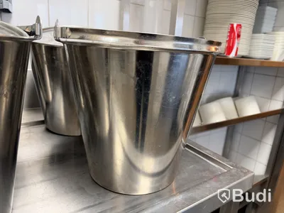 6 st rostfria hinkar med lock | 12 L