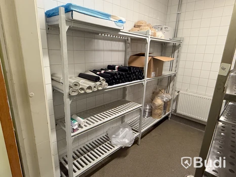 Fristående hyllsystem för kylrum