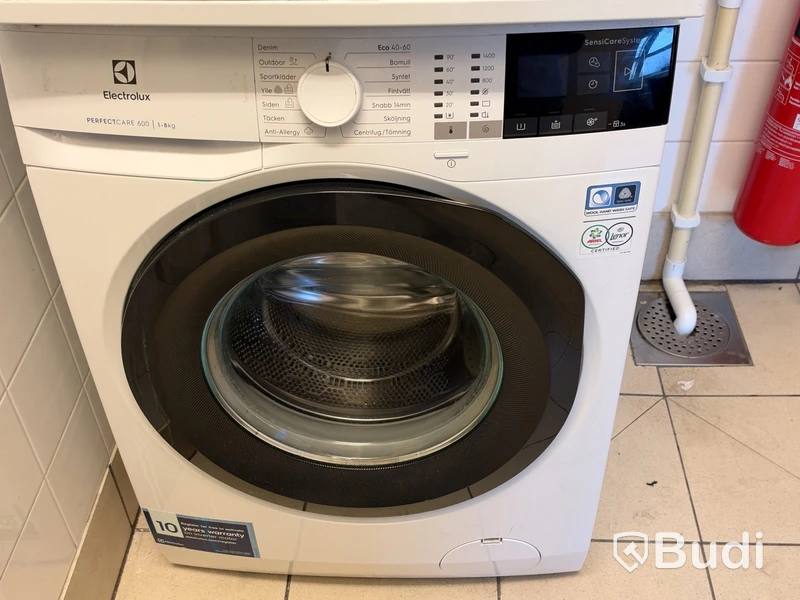 Tvättmaskin Electrolux och torktumlare Bosch