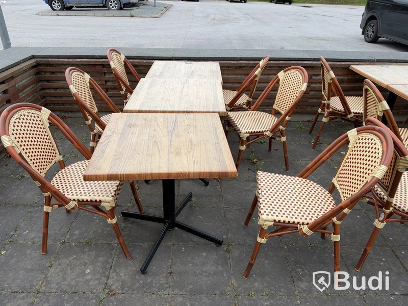 Parti utemöbler och restaurangmöbler